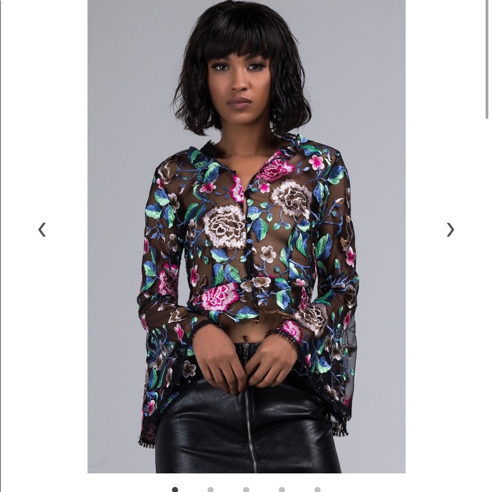 Akira mesh blouse